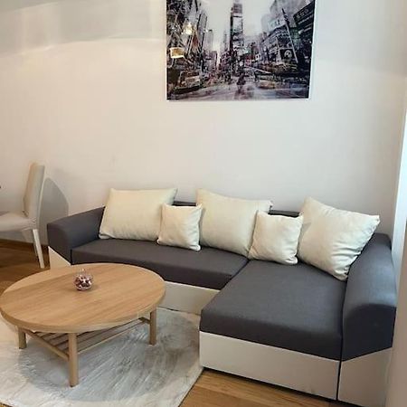New Design Wohnung-Wien ภายนอก รูปภาพ
