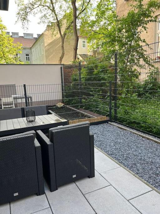 New Design Wohnung-Wien ภายนอก รูปภาพ